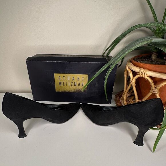 VTG Stuart Weitzman Lorraine Black Peau de Soie Pumps 7.5 AA Kitten Heels Spain - Picture 6 of 15